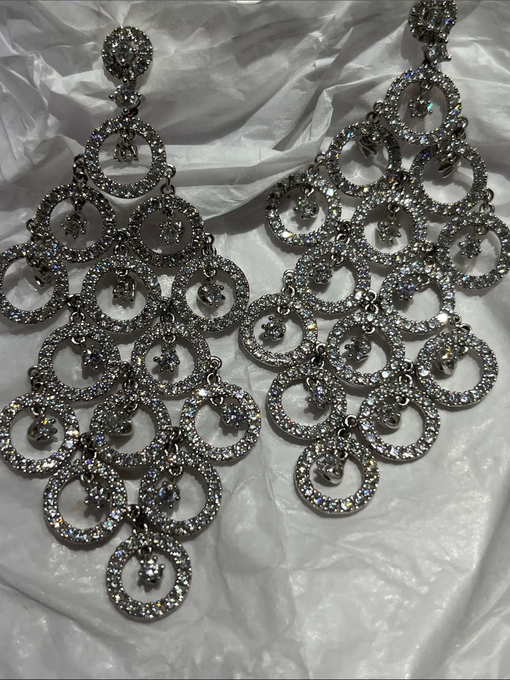 Chandelier earrings